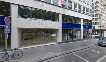 Entrée de l'immeuble Carpe Diem, Avenue Louise 251